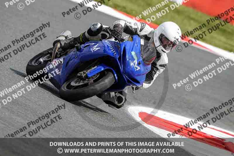 cadwell no limits trackday;cadwell park;cadwell park photographs;cadwell trackday photographs;enduro digital images;event digital images;eventdigitalimages;navarra;no limits trackdays;peter wileman photography;racing digital images;trackday digital images;trackday photos